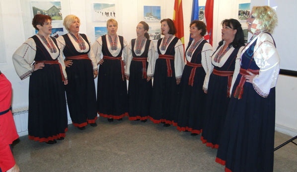Featured image for “Večeras: U Murteru ‘Mela’, u Jezerima ‘Betinska večer’, u Tisnom salsa”