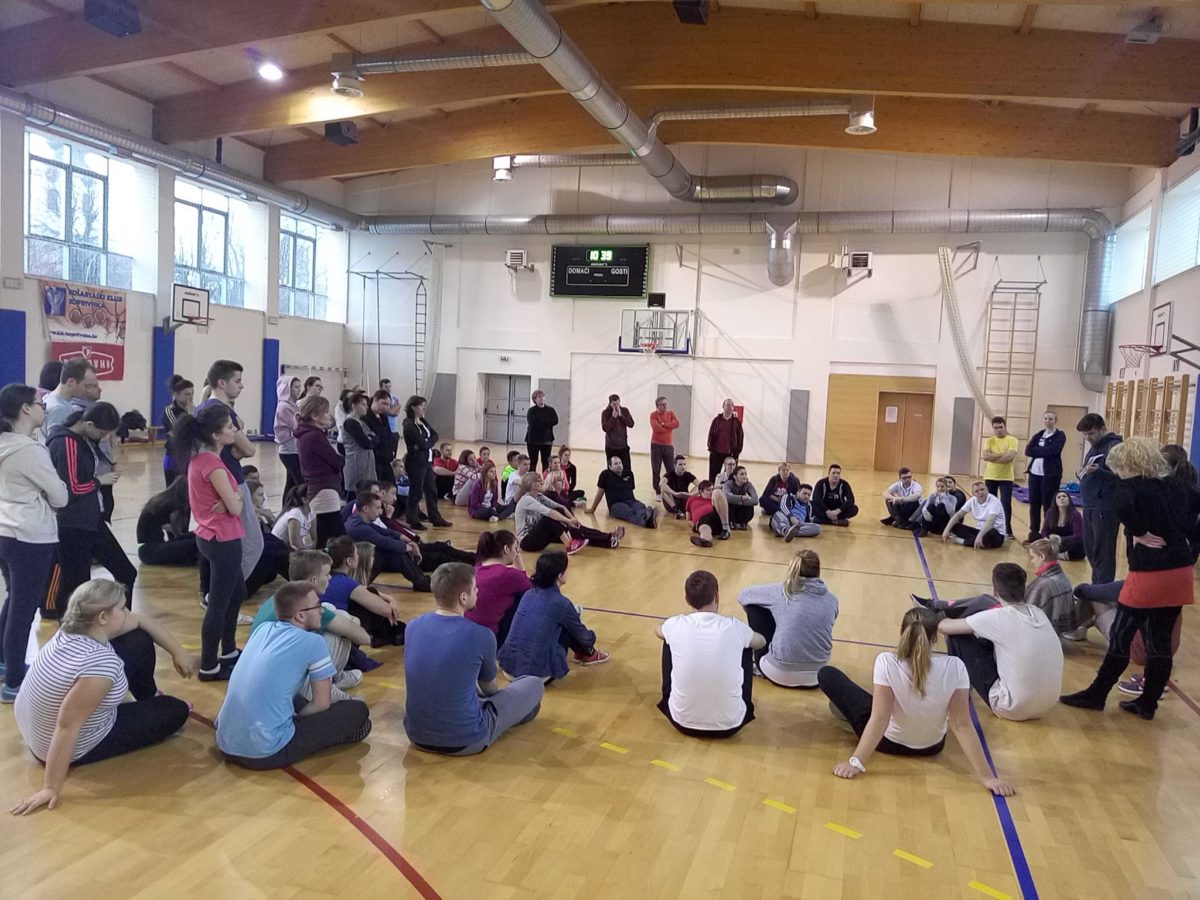Polaznici Zimske škole hrvatskog folklora (Foto: Jaka Jakovčev)