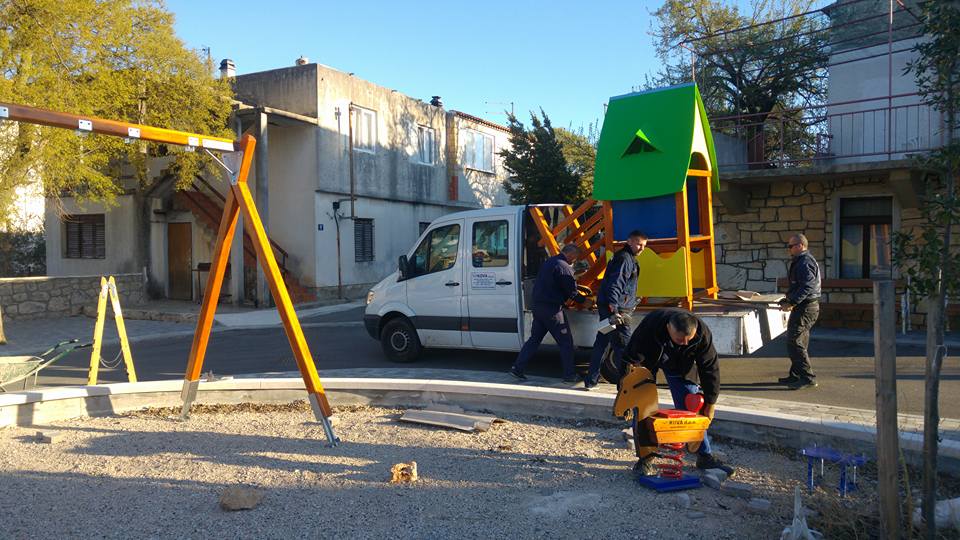 Featured image for “Postavljanje novog dječjeg igrališta Bezdan u Pirovcu”