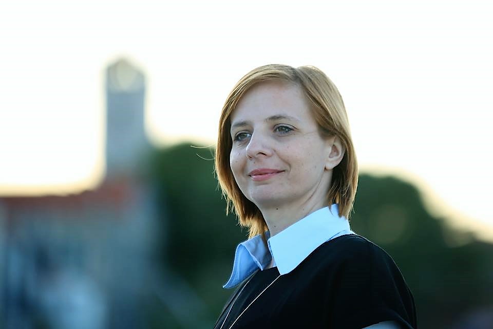 Featured image for “Jelena Obratov – za općinu u kojoj se ljudi ne boje vlasti nego u njoj sudjeluju”