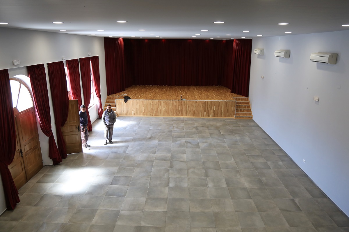 Featured image for “Večeras u novouređenoj tišnjanskoj dvorani: Koncert prijateljskih orkestara”