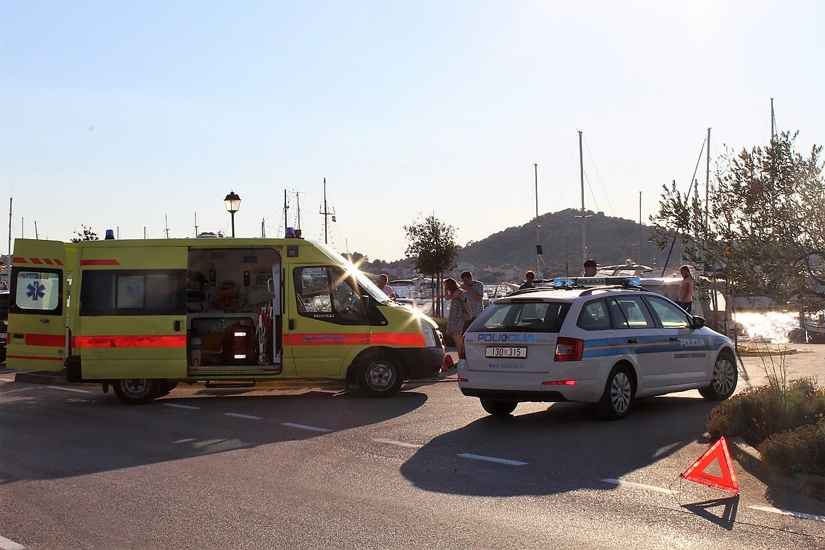 Featured image for “Nesreća u Murteru – Caddy oborio dijete”