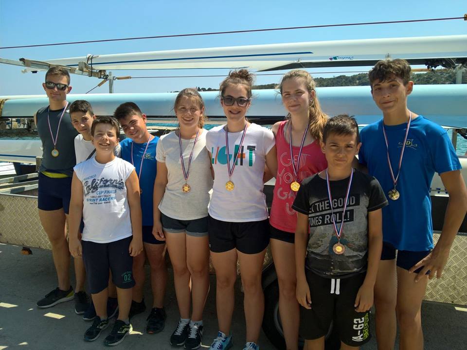 Featured image for “Dupini se u Tisno vratili sa sedam medalja iz Kaštel Kambelovca”
