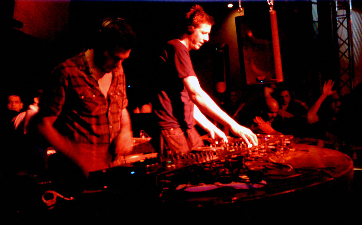 Featured image for “U Barbarella’s stiže Groove Armada”