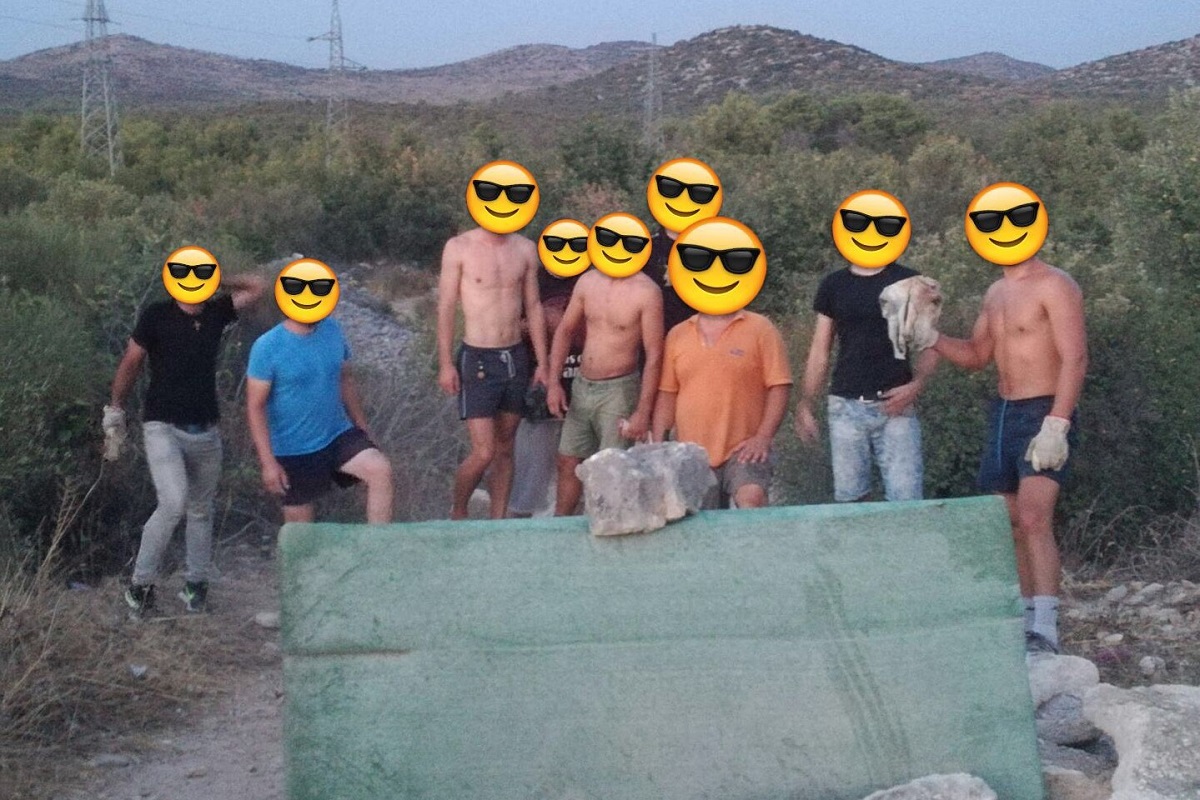 Featured image for “NO PASARAN ‘Zaustavimo govna’ – mladi Dubravari zazidali put Fekalcu”
