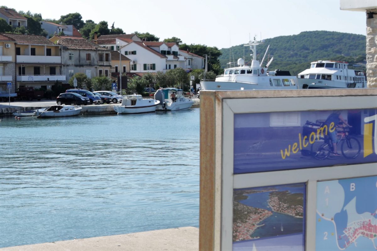 Featured image for ““Suludi, nakaradni sustav upravljanja pomorskim dobrom” – načelnik Klarin predlaže lučku upravu na otoku”