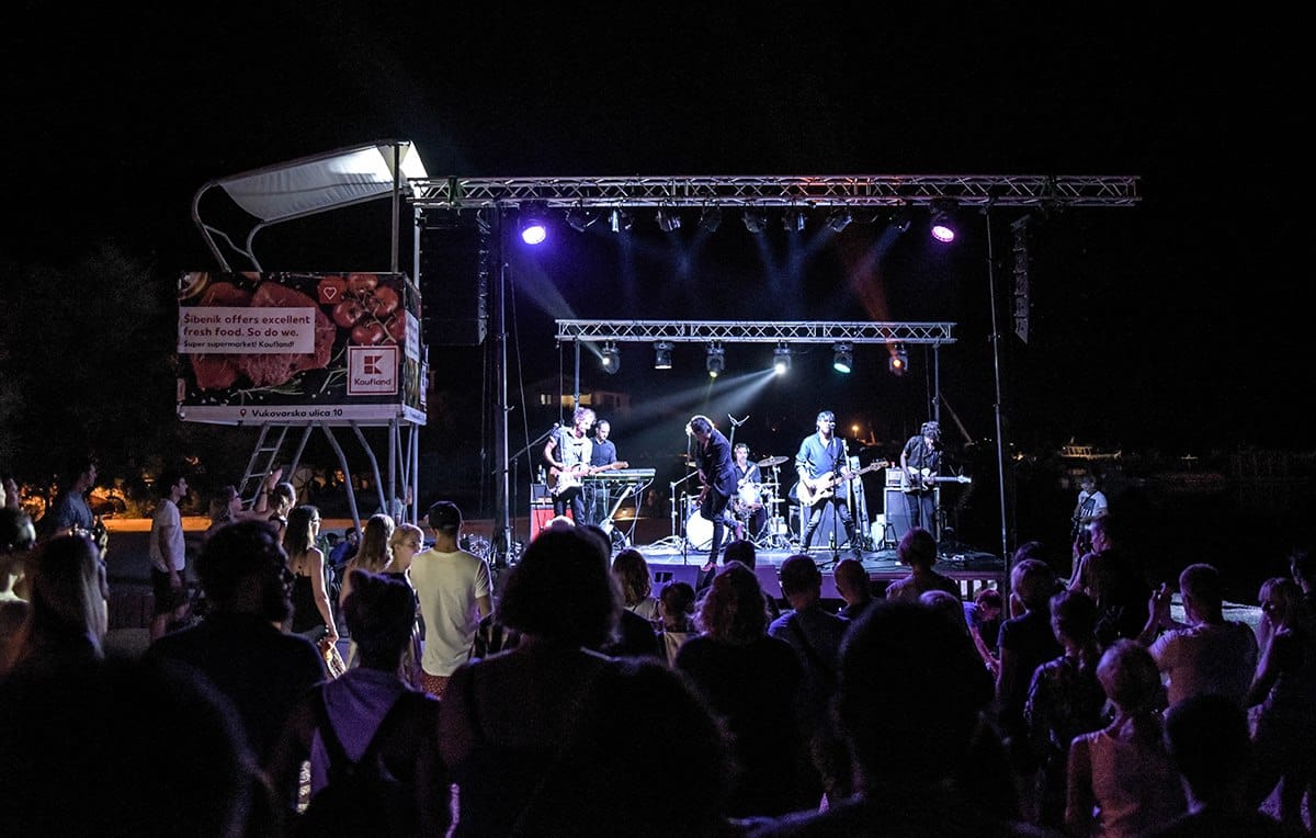 Featured image for “MURTER Jonathan na Lukama – velika pobjeda malog glazbenog festivala”