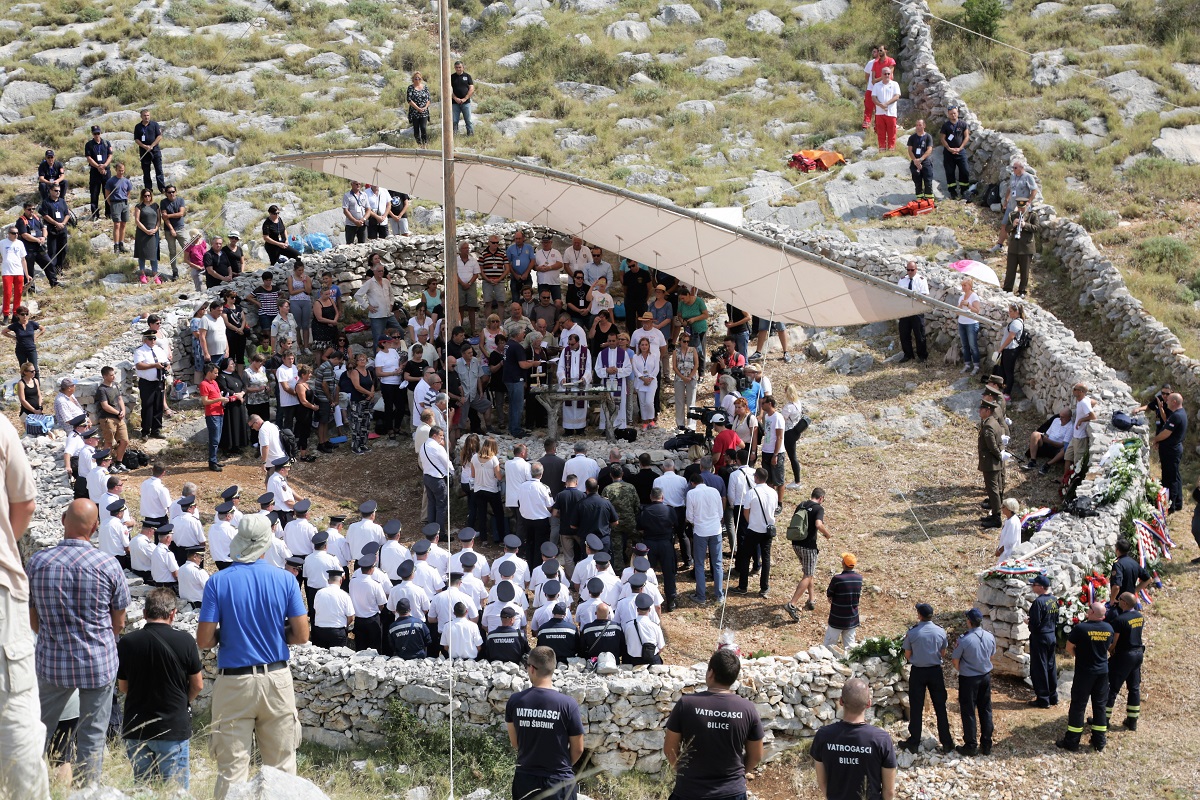 Featured image for “KORNAT,11 GODINA KASNIJE Suze i bol na vrućem kamenu”