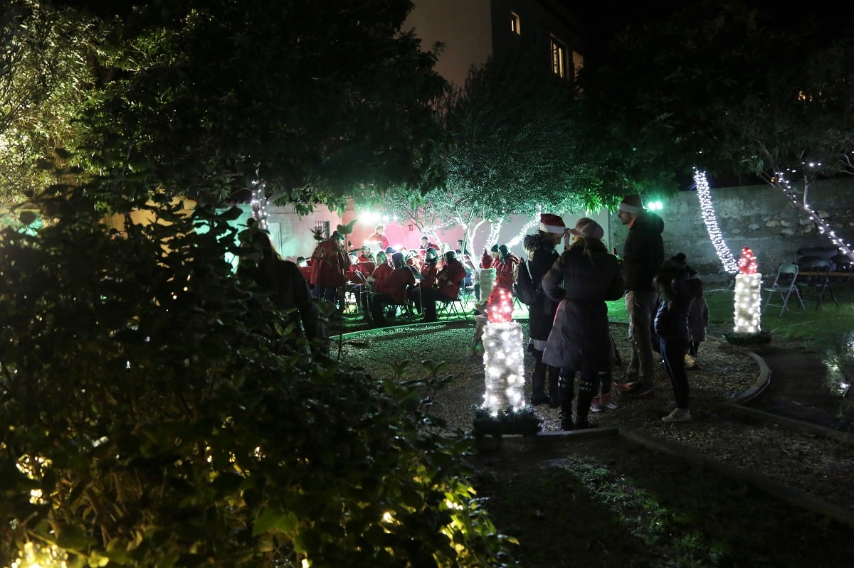Featured image for “FOTO: Sajam Okusi Božića u Betini i koncert KUD-a Hartić u Tisnom”