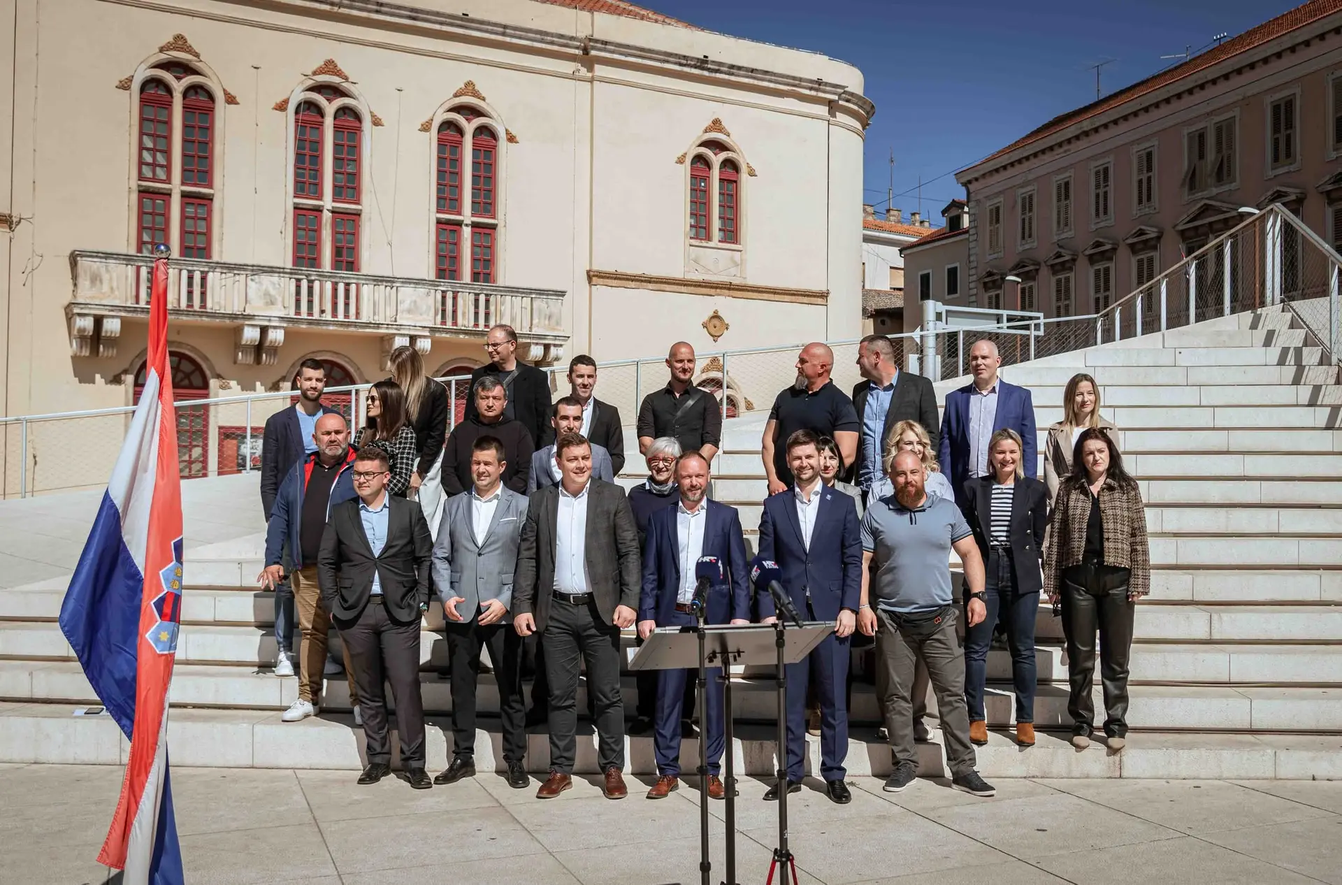 Featured image for “Žižić za župana, Šimić za dožupana: Na Poljani se predstavila Nezavisna lista načelnika i vijećnika”