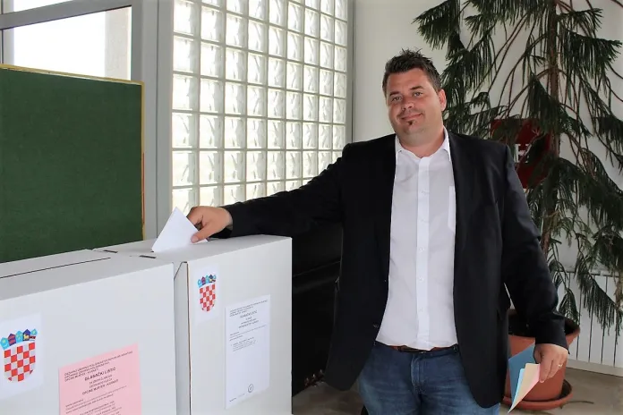 Featured image for “Završila predaja kandidatura za lokalne izbore”